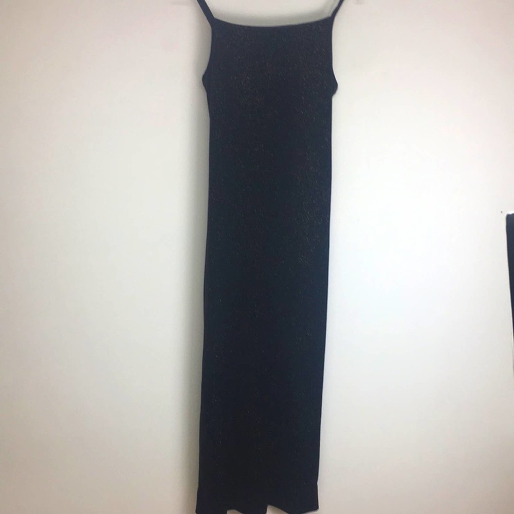 Jump apparel Co.'s soft comfortable glittering slinky no-wrinkle gown size 5/6
